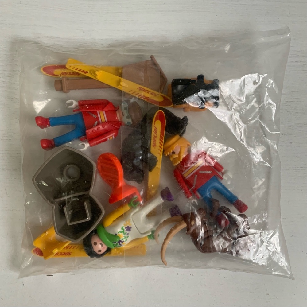 Vintage Playmobil 3843 Rescue Ski Patrol Open Box *Rare* - Picture 4 of 14